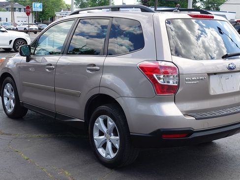 Used 2015 Subaru Forester 2.5i Premium w/ All-Weather Package AWD/4WD image 10