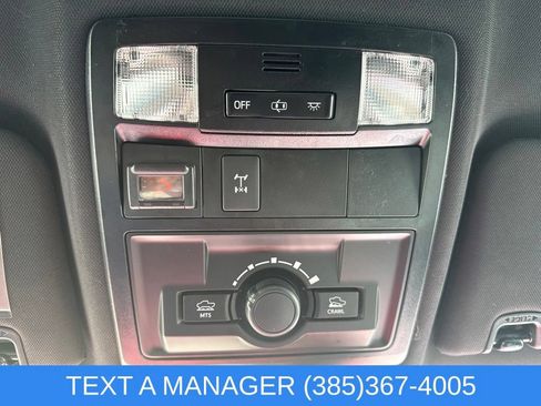 Used 2020 Toyota Tacoma TRD Off-Road w/ Technology Package AWD/4WD image 29
