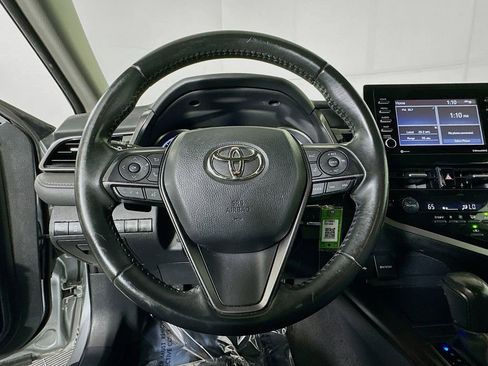 Used 2023 Toyota Camry SE FWD image 16