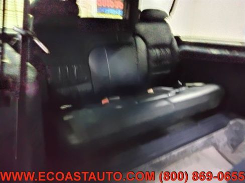 Used 1999 Chevrolet Suburban 2WD w/ Preferred Equipment Group 3 image 17