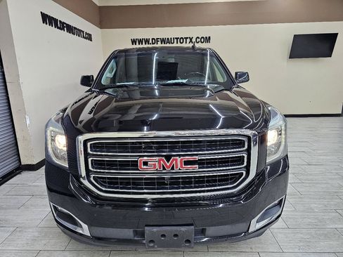 Used 2018 GMC Yukon XL SLT AWD/4WD image 3