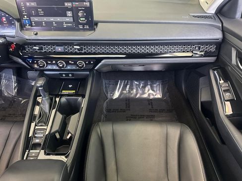 Used 2023 Honda Accord Touring image 29