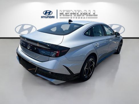 New 2026 Hyundai Sonata SEL FWD image 5