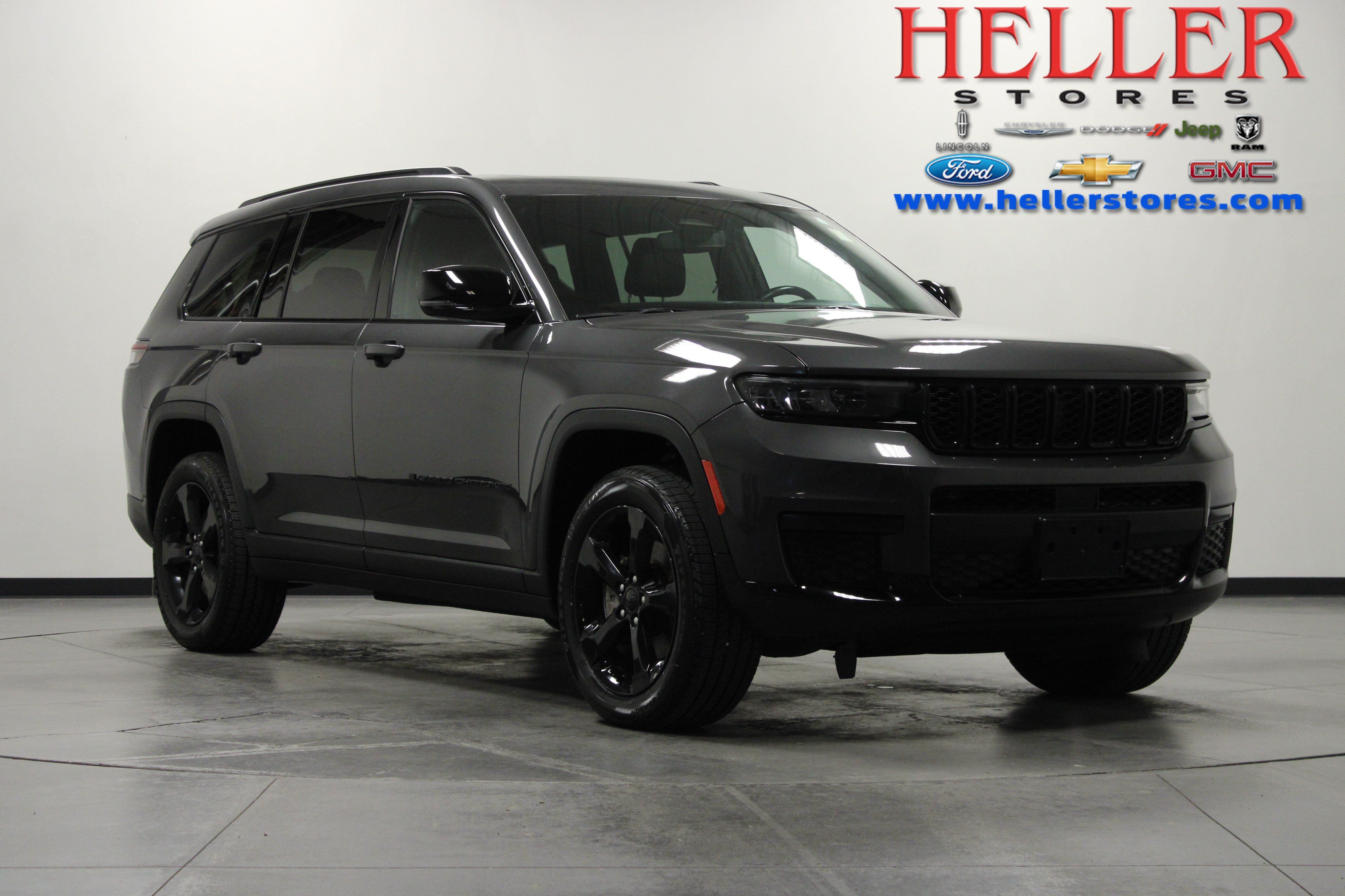 Used 2022 Jeep Grand Cherokee L Laredo AWD/4WD image 1