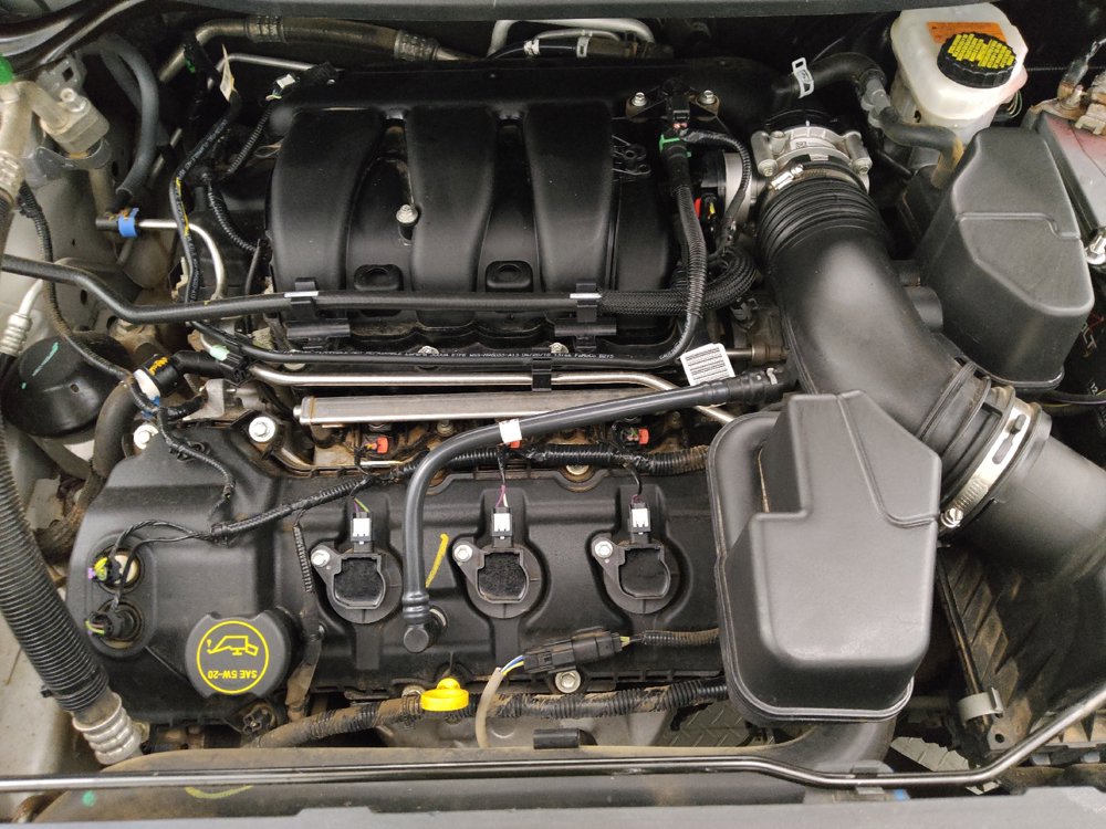Used 2018 Ford Explorer XLT FWD image 30
