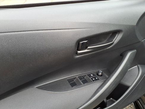 Certified 2023 Toyota Corolla LE image 12