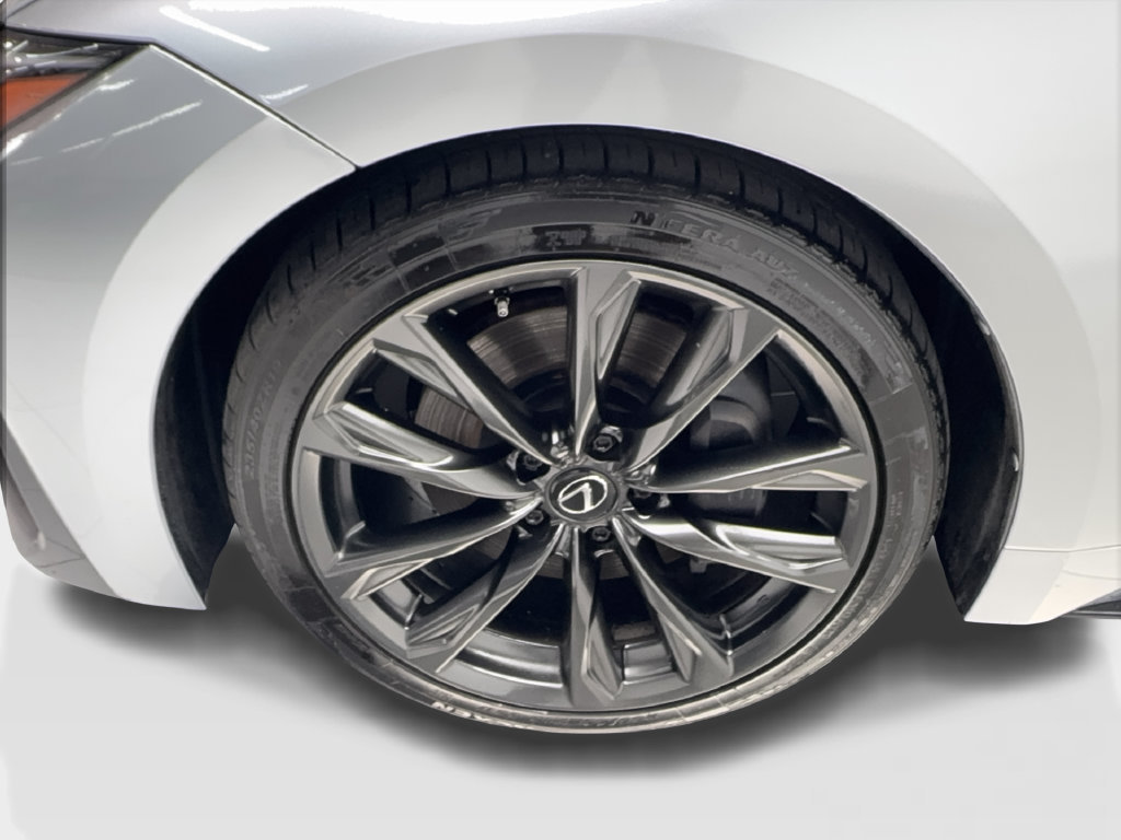 Used 2024 Lexus IS 350 F Sport RWD image 15