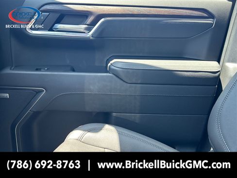 New 2025 GMC Sierra 1500 SLT w/ SLT Convenience Package image 23
