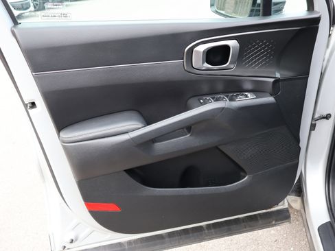 Used 2023 Kia Sorento EX image 24