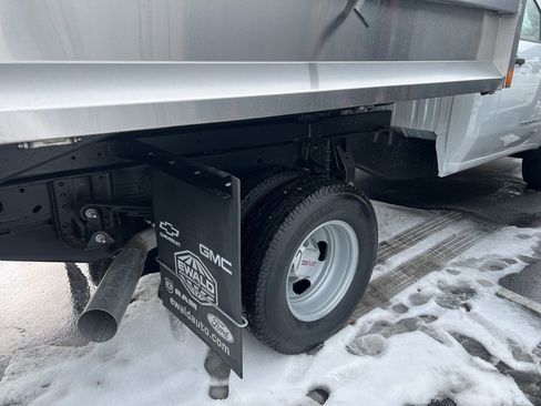 New 2026 GMC Sierra 3500 Pro w/ Convenience Package image 5