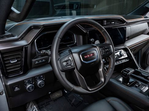 Used 2025 GMC Sierra 1500 AT4 w/ AT4 Premium Package image 16