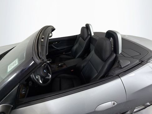 Used 2011 BMW Z4 sDrive30i RWD image 23