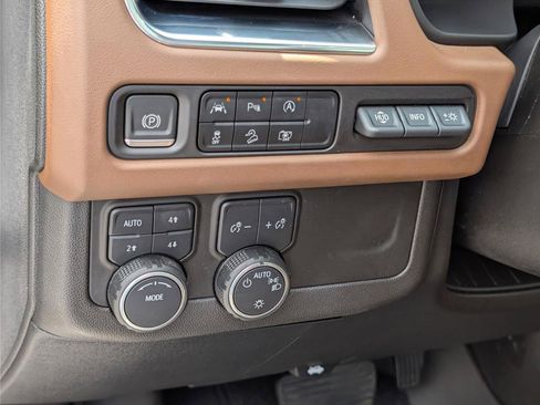Used 2023 Chevrolet Tahoe High Country AWD/4WD image 26