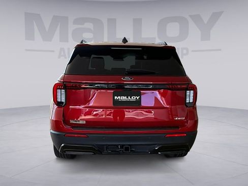 Used 2025 Ford Explorer ST-Line image 4