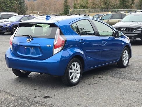Used 2015 Toyota Prius C Four image 8