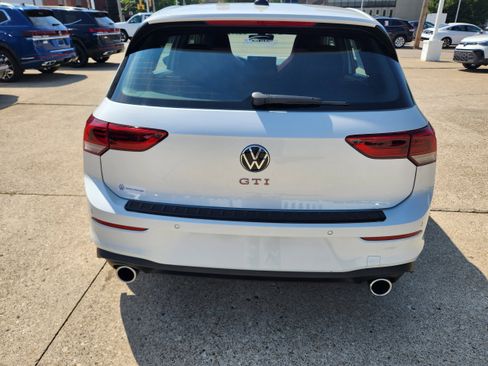 New 2025 Volkswagen GTI SE image 4