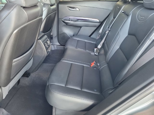 Certified 2023 Cadillac XT4 Luxury w/ Cold Weather Package FWD image 15