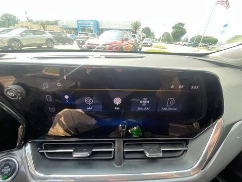 Used 2025 Chevrolet Trax ACTIV w/ Driver Confidence Package FWD image 23