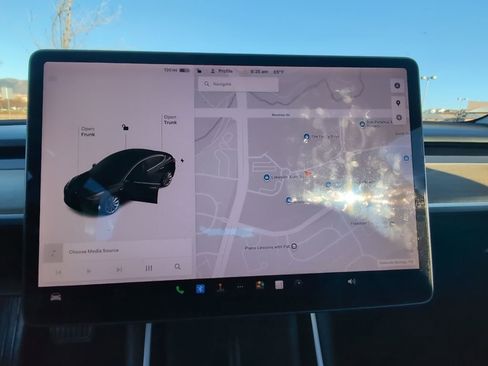 Used 2018 Tesla Model 3 Long Range image 19