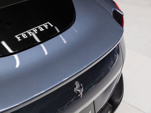 Used 2022 Ferrari Roma image 32