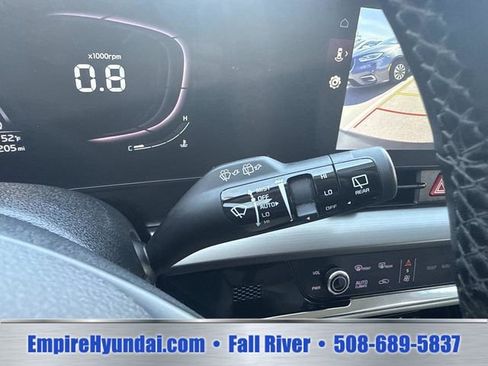 Used 2023 Kia Sportage EX AWD/4WD image 31