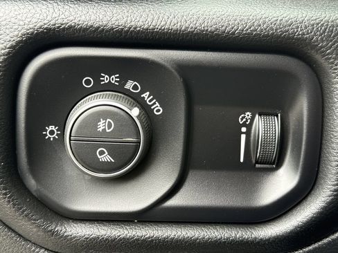 Used 2023 RAM 1500 Big Horn AWD/4WD image 27