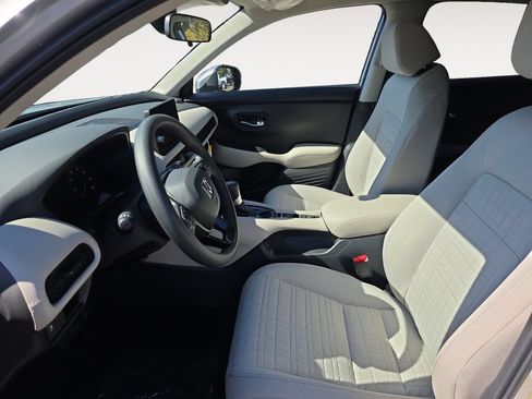 Used 2026 Honda HR-V LX image 9
