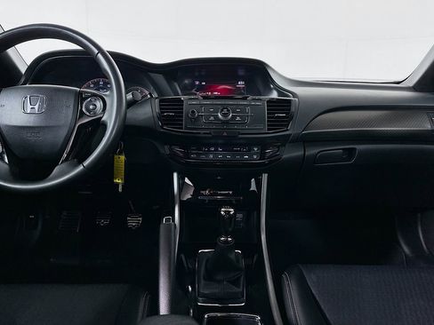Used 2016 Honda Accord Sport image 25