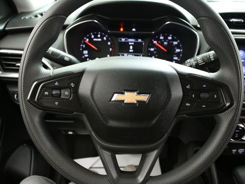 Used 2021 Chevrolet TrailBlazer LT w/ Convenience Package AWD/4WD image 13