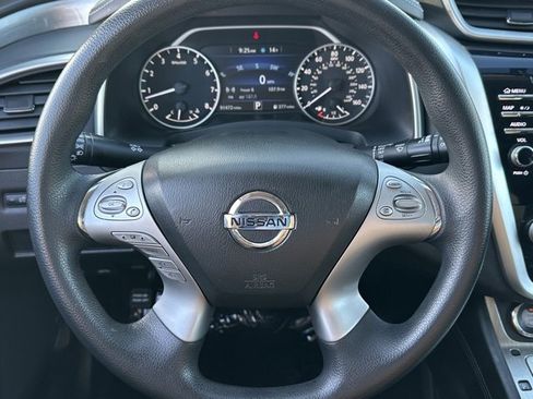 Used 2018 Nissan Murano S image 41