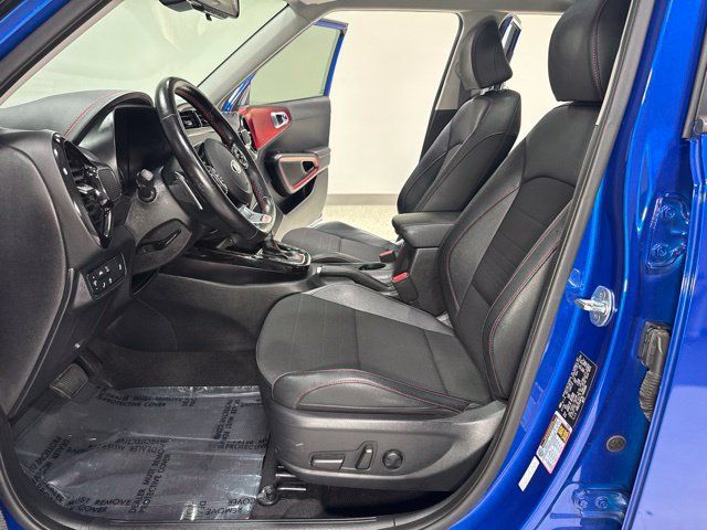 Used 2020 Kia Soul GT-Line Turbo FWD image 14