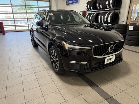 Used 2023 Volvo XC60 B5 Core w/ Climate Package AWD/4WD image 30