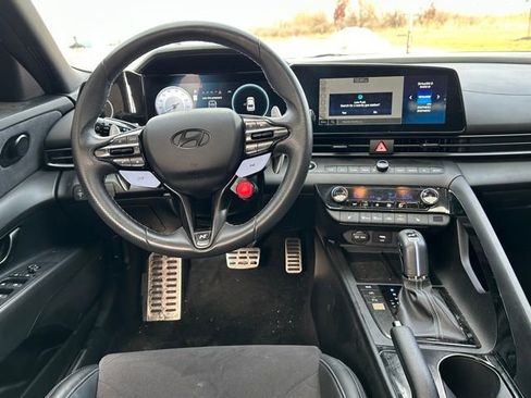 Used 2025 Hyundai Elantra N image 12