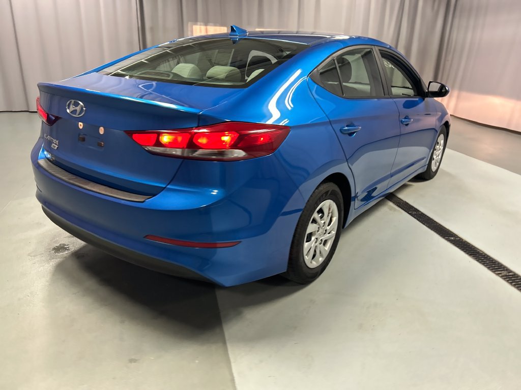 Used 2017 Hyundai Elantra SE FWD image 7