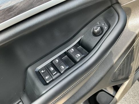 Certified 2023 Jeep Grand Cherokee L Limited AWD/4WD image 14