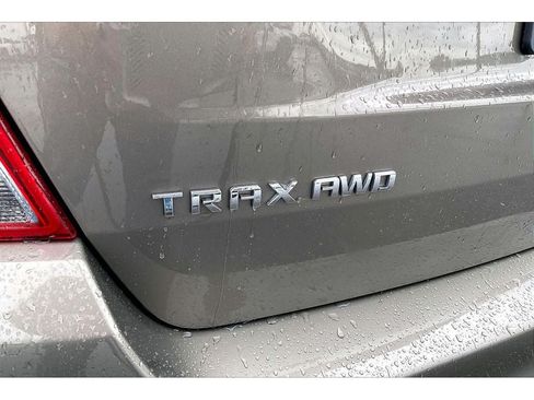 Used 2021 Chevrolet Trax LT w/ Driver Confidence Package AWD/4WD image 31