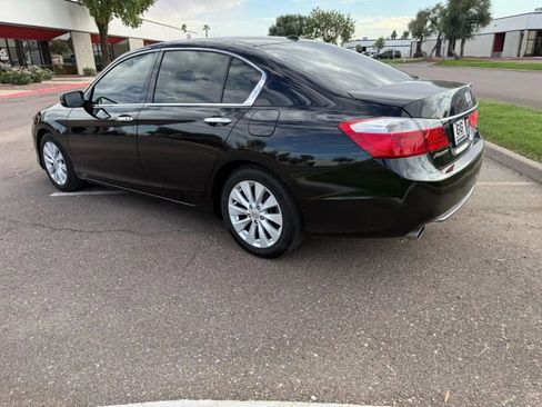 Used 2015 Honda Accord Touring image 5