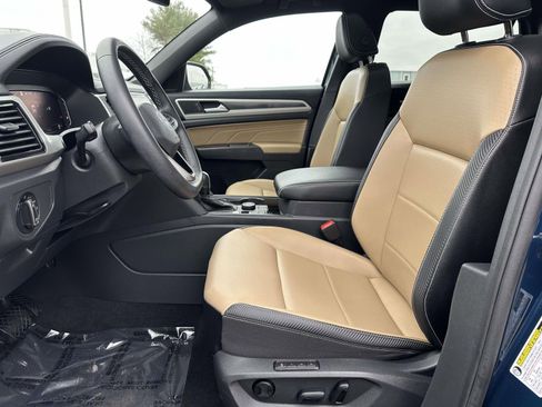 Used 2023 Volkswagen Atlas Cross Sport SEL image 22