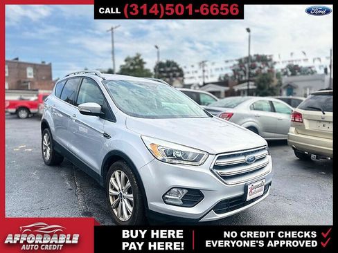 Used 2017 Ford Escape Titanium FWD image 7