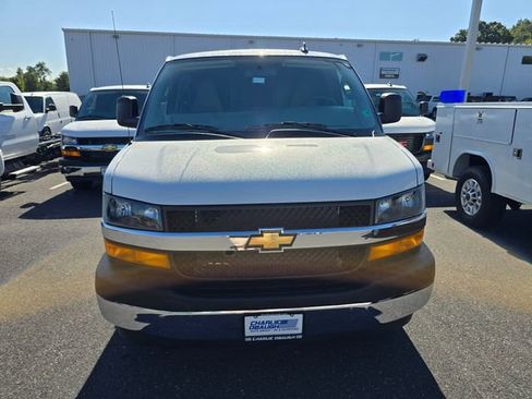 New 2025 Chevrolet Express 2500 w/ Enhanced Convenience Package image 8