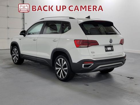 Used 2022 Volkswagen Taos SE image 7