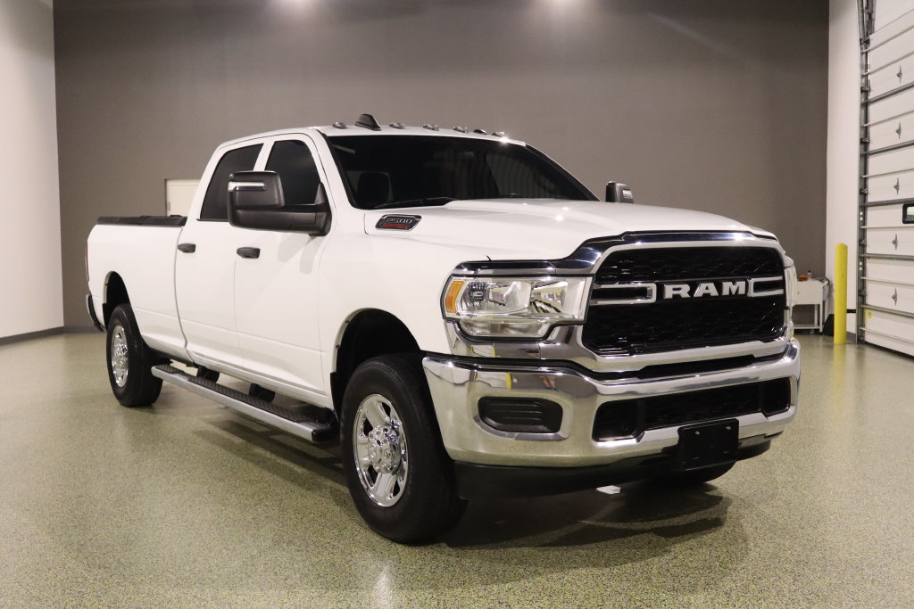 Used 2023 RAM 2500 Tradesman AWD/4WD image 1