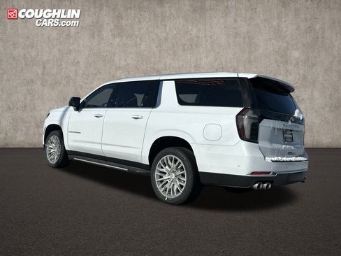 New 2026 Chevrolet Suburban Premier w/ Sun And Tow Package image 6