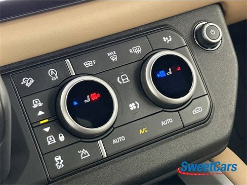 Used 2025 Land Rover Defender 110 V8 image 29