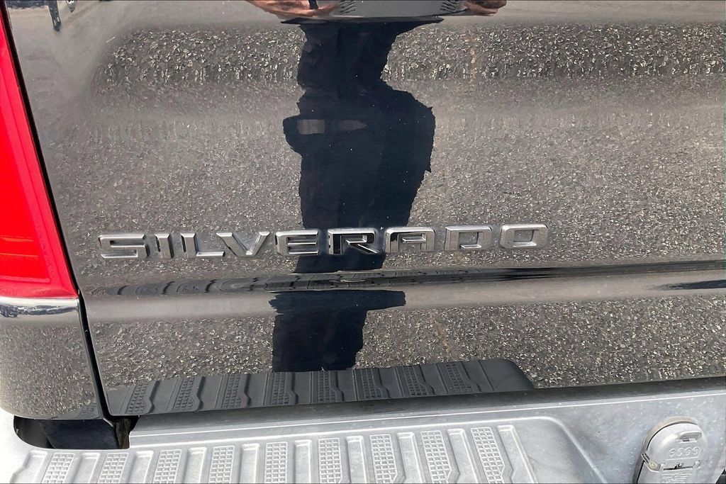Used 2021 Chevrolet Silverado 1500 RST AWD/4WD image 8