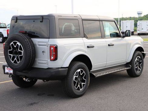New 2026 Ford Bronco Outer Banks AWD/4WD image 6