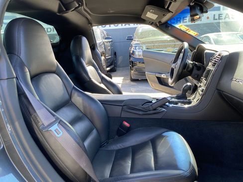 Used 2009 Chevrolet Corvette Coupe w/ Preferred Equipment Group image 17