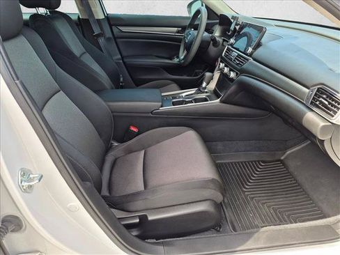 Used 2022 Honda Accord LX image 19
