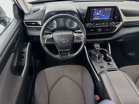 Certified 2022 Toyota Highlander LE image 20