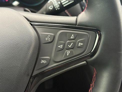 Used 2023 Chevrolet Equinox RS image 32